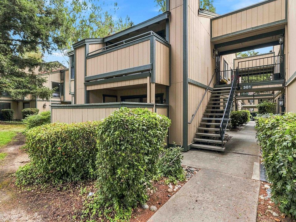 1st image of 301 Del Verde Cir APT 1