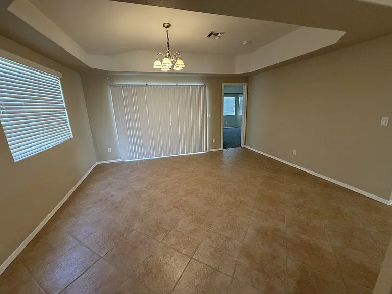2460 Topanga Dr — Photo 5
