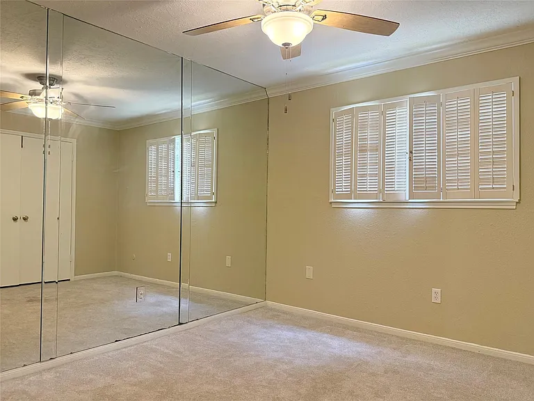 11318 Briar Forest Dr — Photo 15