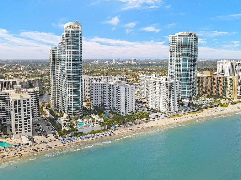 3000 S Ocean Dr #412-1 — Photo 32