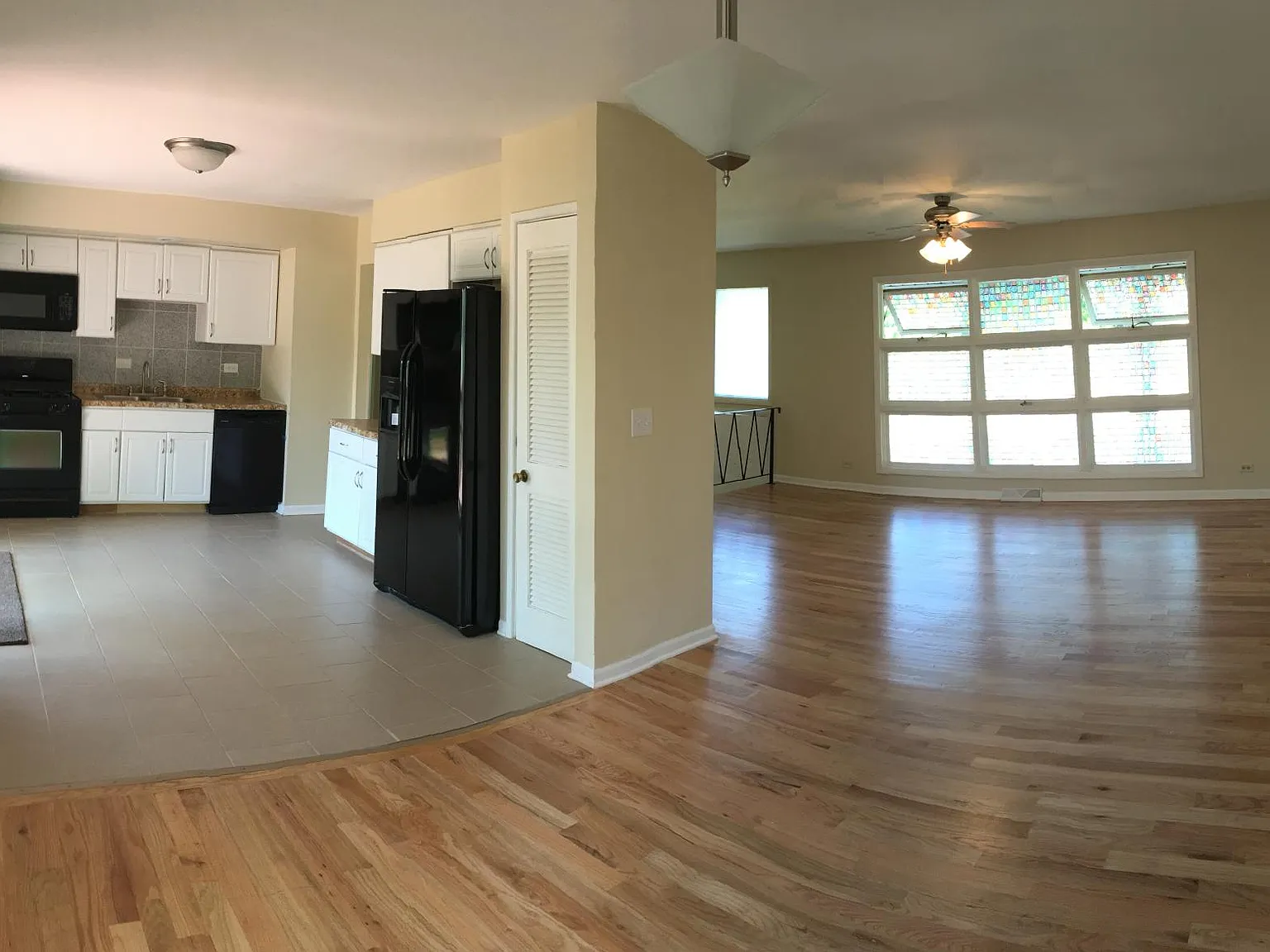 4 bed, 1950 sqft, $3,200 — Photo 2