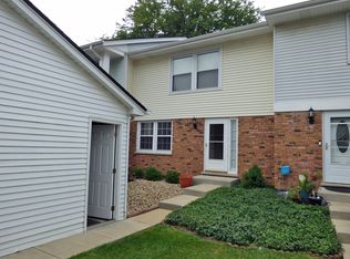 1921 Pepper Valley Dr, Geneva, IL