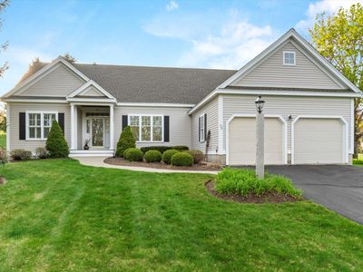 22 Smithfield Lane, Bedford, NH, 03110