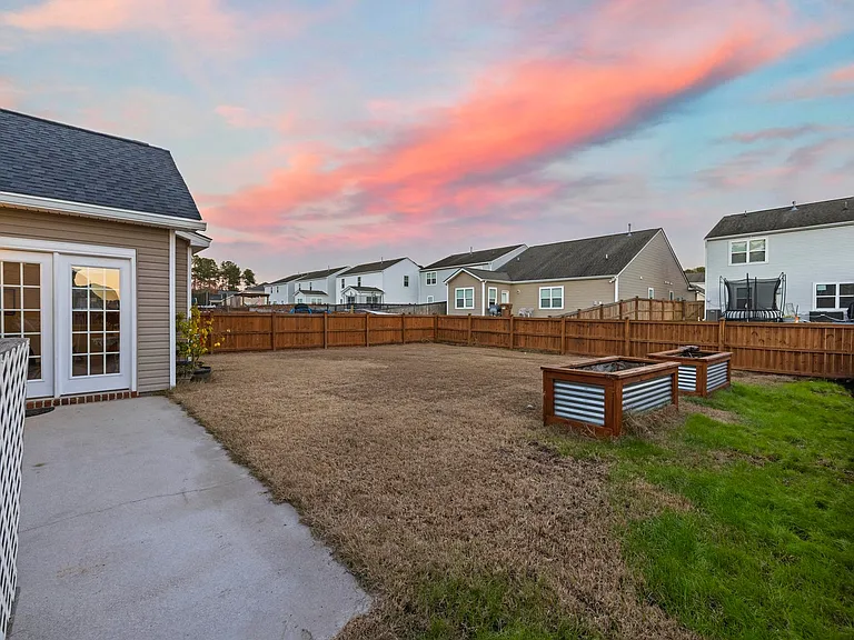 622A Pendleton Dr — Photo 33