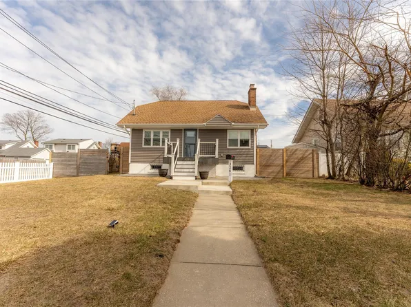 3281 3rd Street, Oceanside, NY 11572