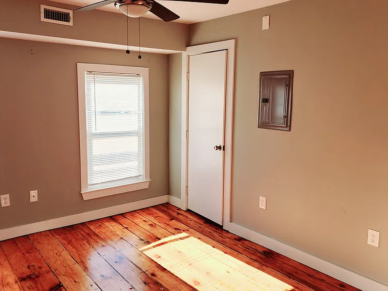 83 E Main St — Photo 13