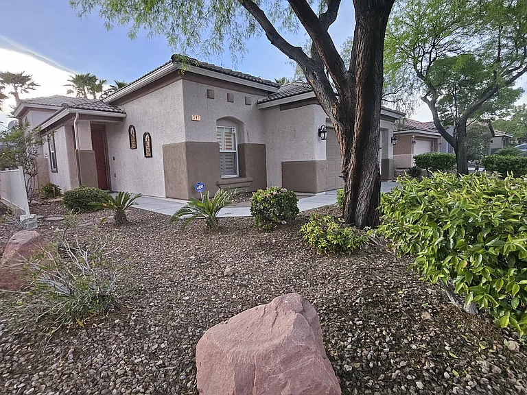 591 Vitano St — Photo 33