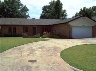11020 Coachman Rd, Yukon, OK 73099