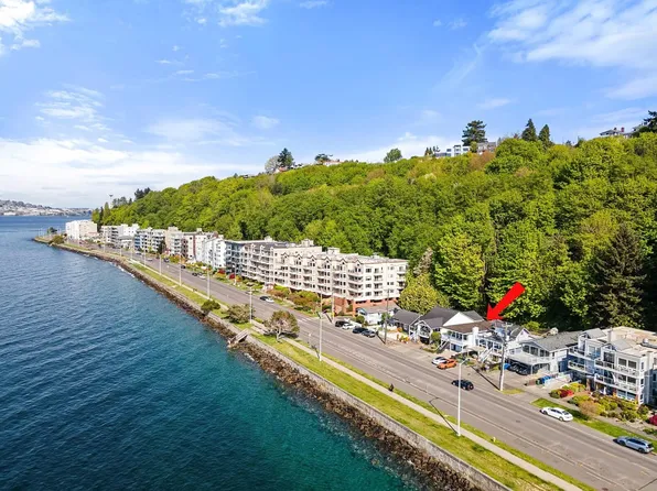 1588 Alki Ave SW #1, Seattle, WA 98116