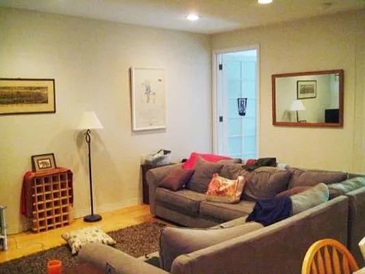 Rented by Mark David | media 34