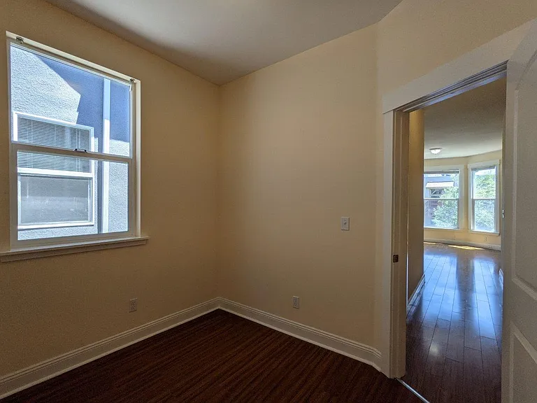 2210 Durant Ave — Photo 24