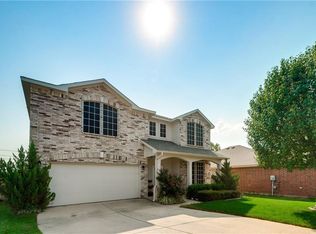 8405 Whispering Willow Ln, Fort Worth, TX 76134