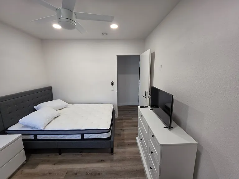 8703 Lake Murray Blvd #6 — Photo 1