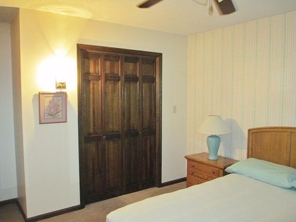 4th image of 7399 Edgedale Dr