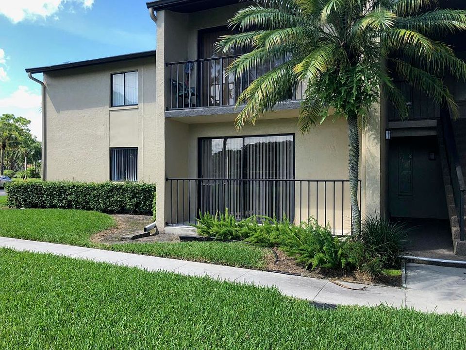 1st image of 504 Shady Pine Way APT C1