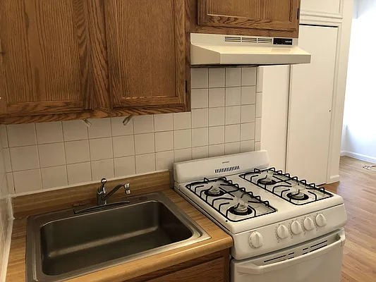 Rented by Michael Palmieri, LREB | media 30