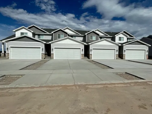 3843 Judy St, Ammon, ID 83406