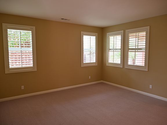 4th image of 1167 Vista Pointe Blvd
