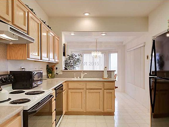 5th image of 10324 Trenton Pl
