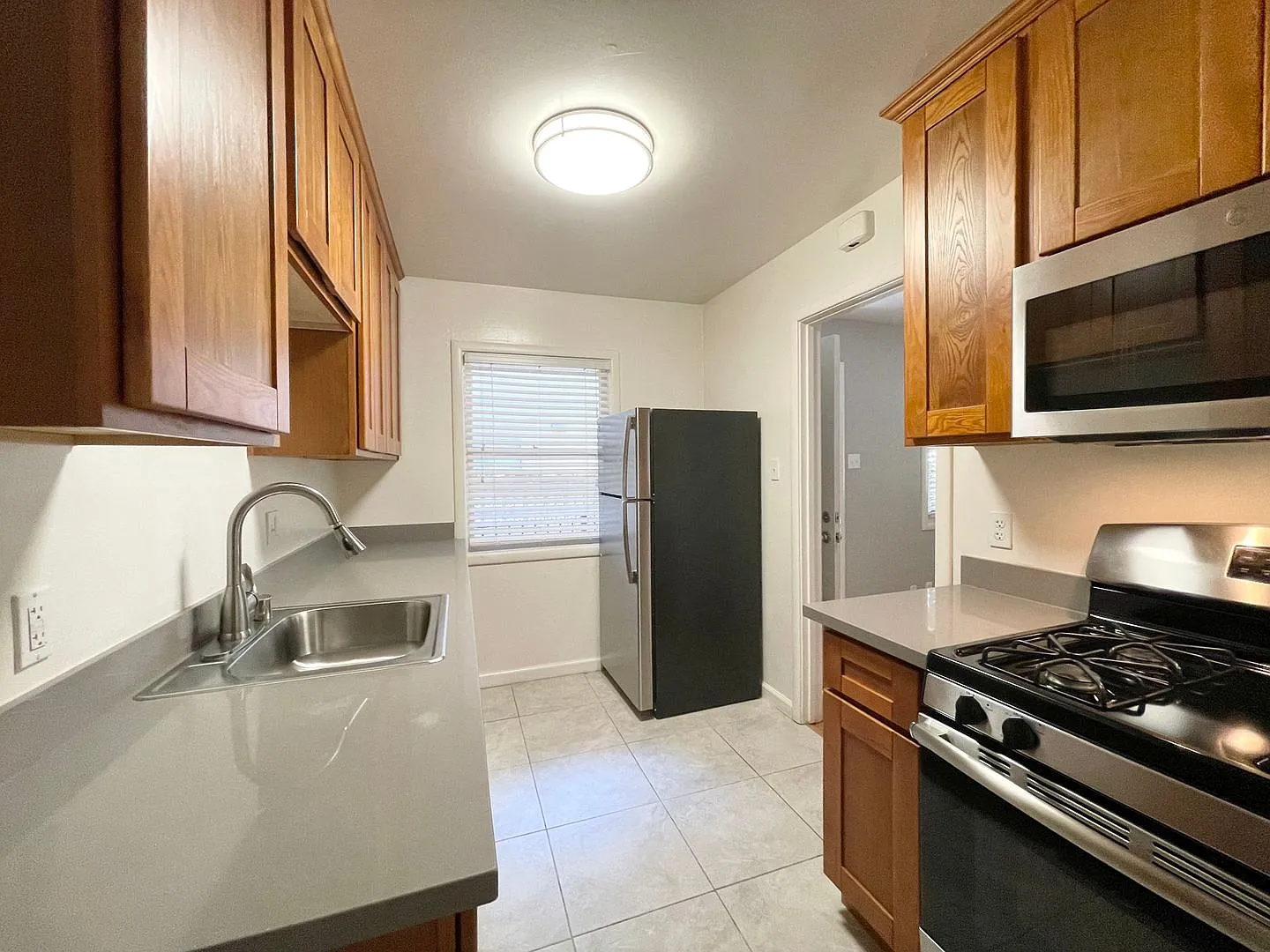 411 22nd Street — Photo 3