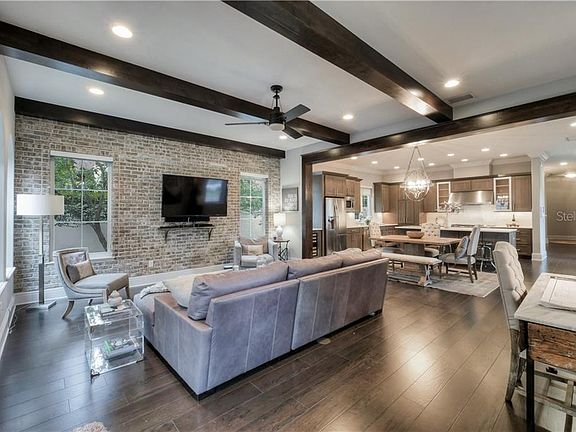 4th image of 1700 Lyndale Blvd #2