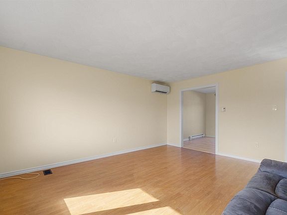 5th image of 44B Hornes Rd