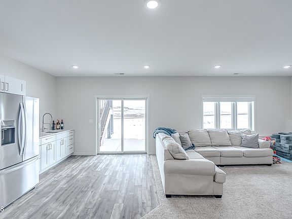 4th image of 4720 Kites Ln