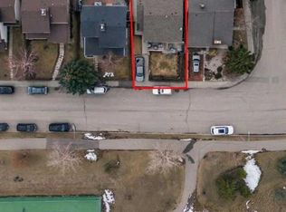 95 Summerwood Rd S, Airdrie, AB T4B 1X1