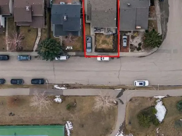 95 Summerwood Rd S, Airdrie, AB T4B 1X1