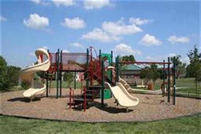 2nd image of 221 Leah Ct #141-lot 141