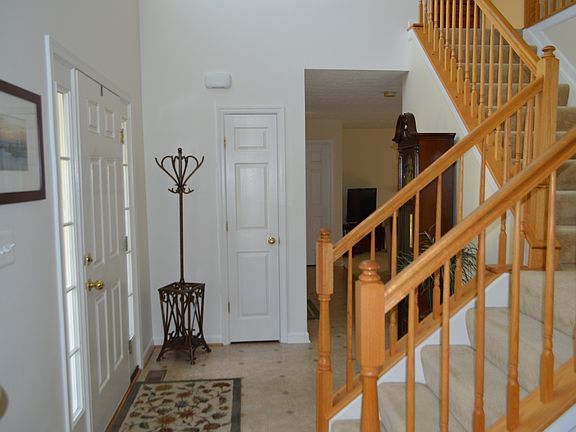 2 story Foyer, 9 x 7