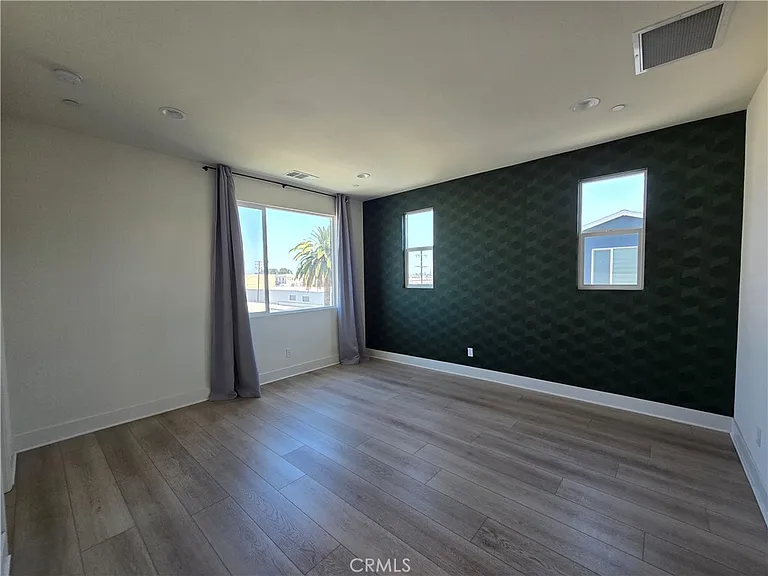 250 N Standard Ave — Photo 10