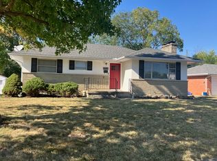 2706 Queensway Dr, Grove City, OH 43123