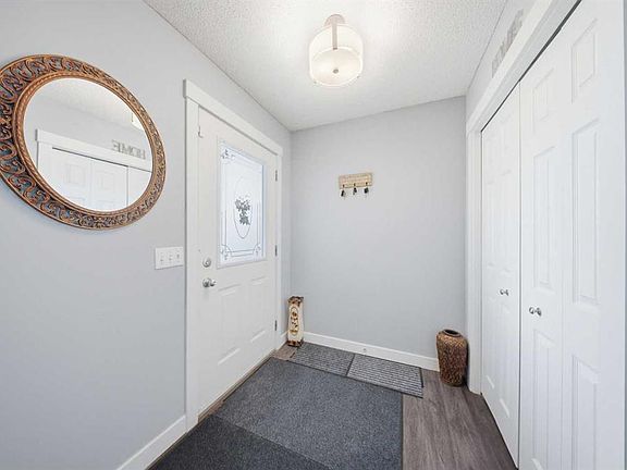 3rd image of 19 Marthas Meadow Close E