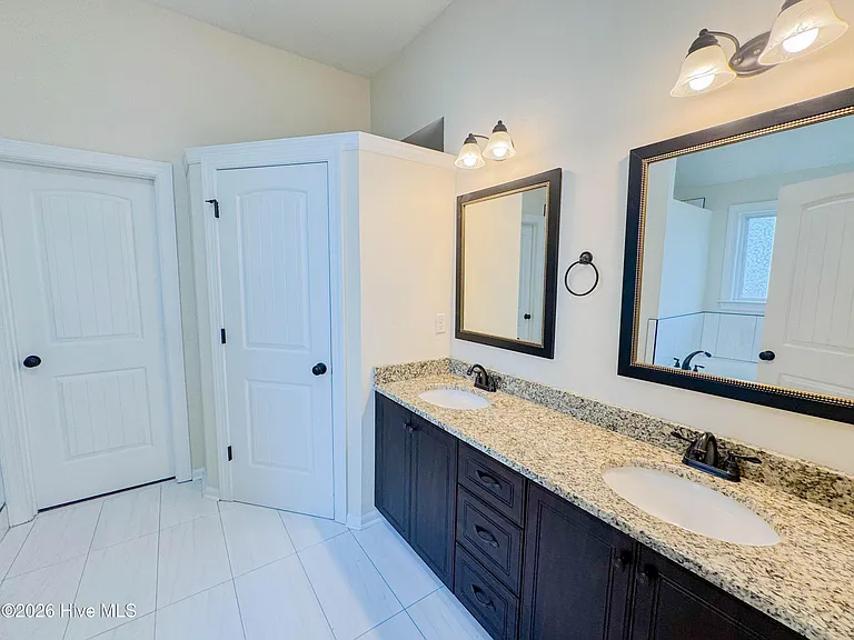 705 Neville St — Photo 20