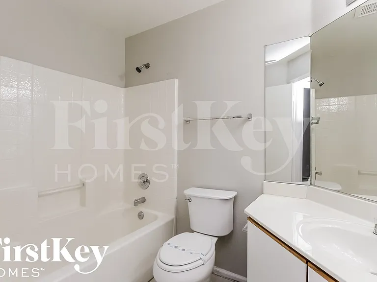 20442 N 38th Dr — Photo 10