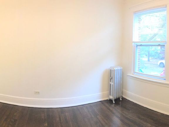 5th image of 4500-4502 N Artesian Ave #2442-2444