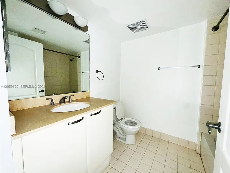 2101 Brickell Ave #801 — Photo 9