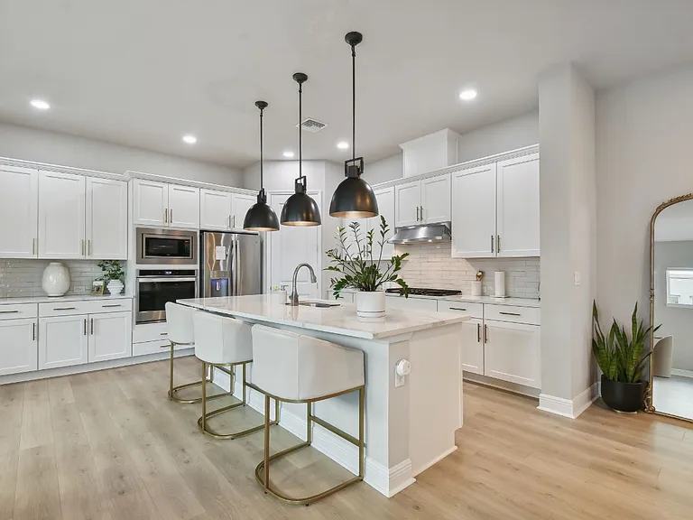 3814 W De Leon St #2 — Photo 8