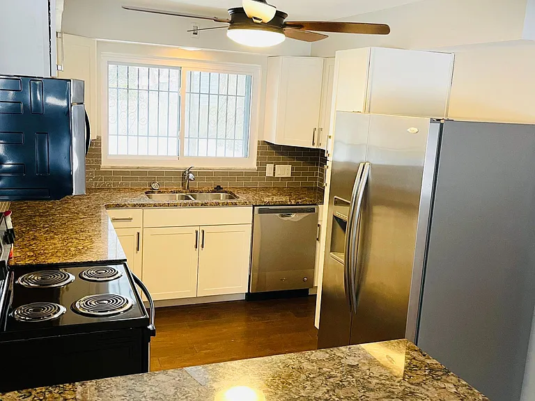 240 Teal Dr — Photo 9