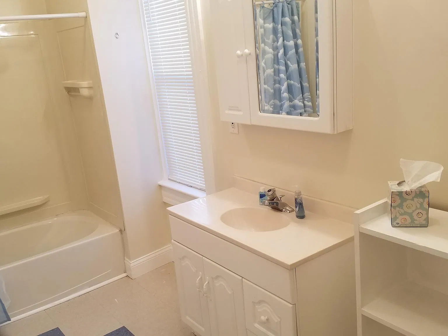 1191 Holmden Ave — Photo 4