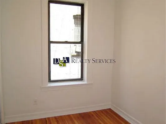 Rented by DSA Realty | media 28