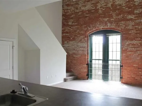 Armory Arts Apartments, 100 Armory Ct, Jackson, MI 49202