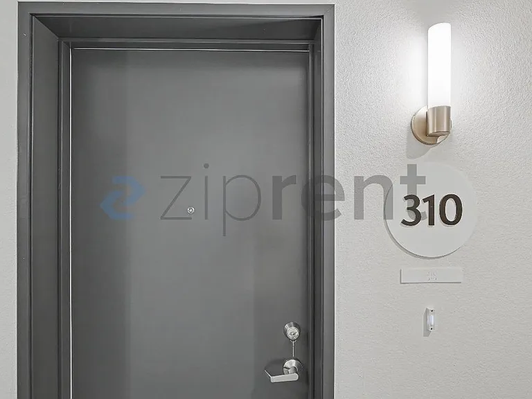 18900 Parthenia St #310 — Photo 12