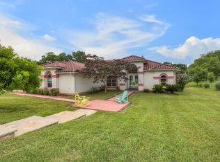 655 Horseshoe Falls Dr, Canyon Lake, TX 78133