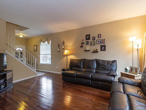 4th image of 18047 Mager Dr