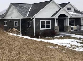 413 McCormick Pl, Chaseburg, WI 54621