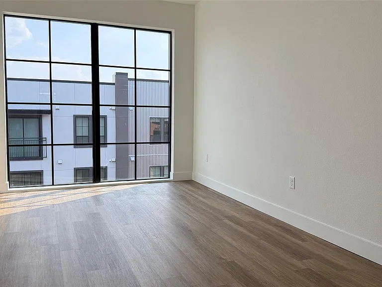 4315 S Congress Ave #515 — Photo 7