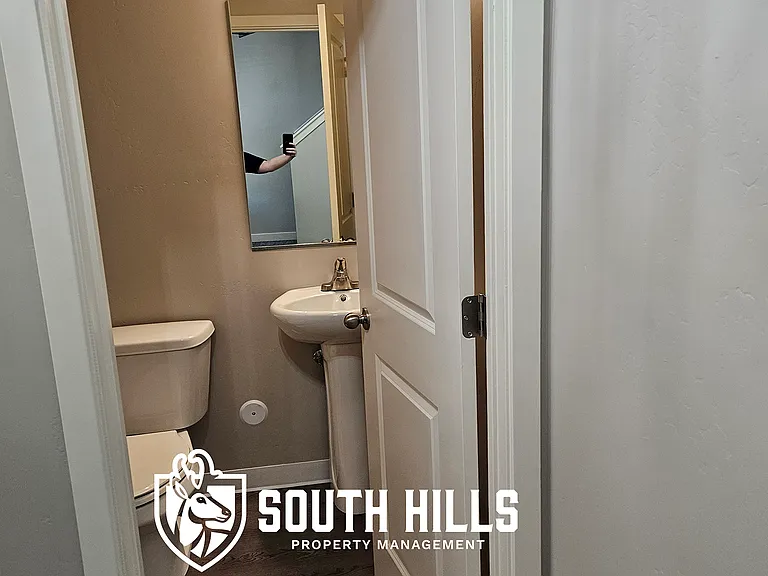 Summit Springs Townhomes — Photo 35