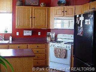 4th image of 7974 N Springshire Dr